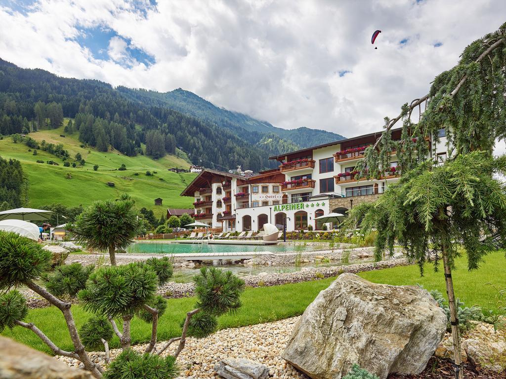Alpeiner - Nature Resort Tirol Нойщифт им Щубайтал Екстериор снимка
