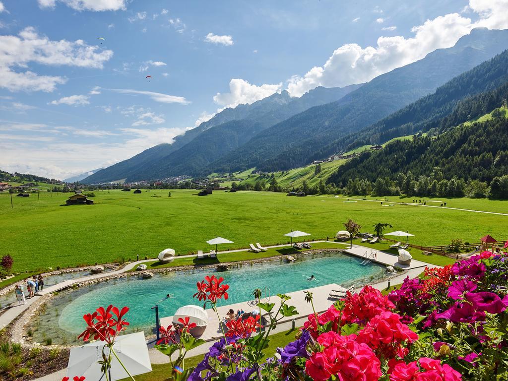 Alpeiner - Nature Resort Tirol Нойщифт им Щубайтал Екстериор снимка