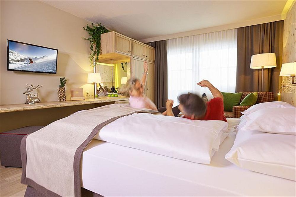Alpeiner - Nature Resort Tirol Нойщифт им Щубайтал Екстериор снимка