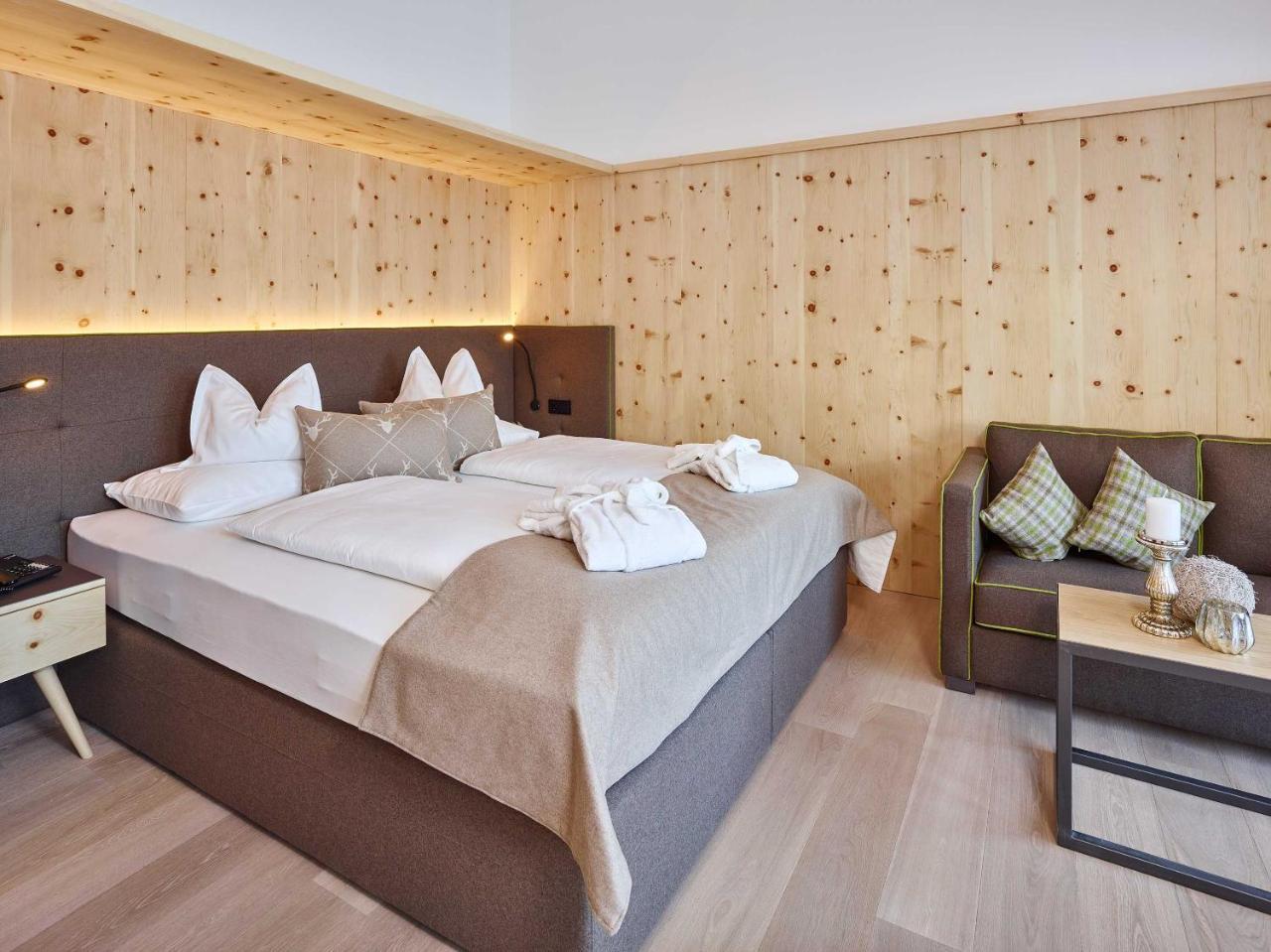 Alpeiner - Nature Resort Tirol Нойщифт им Щубайтал Екстериор снимка