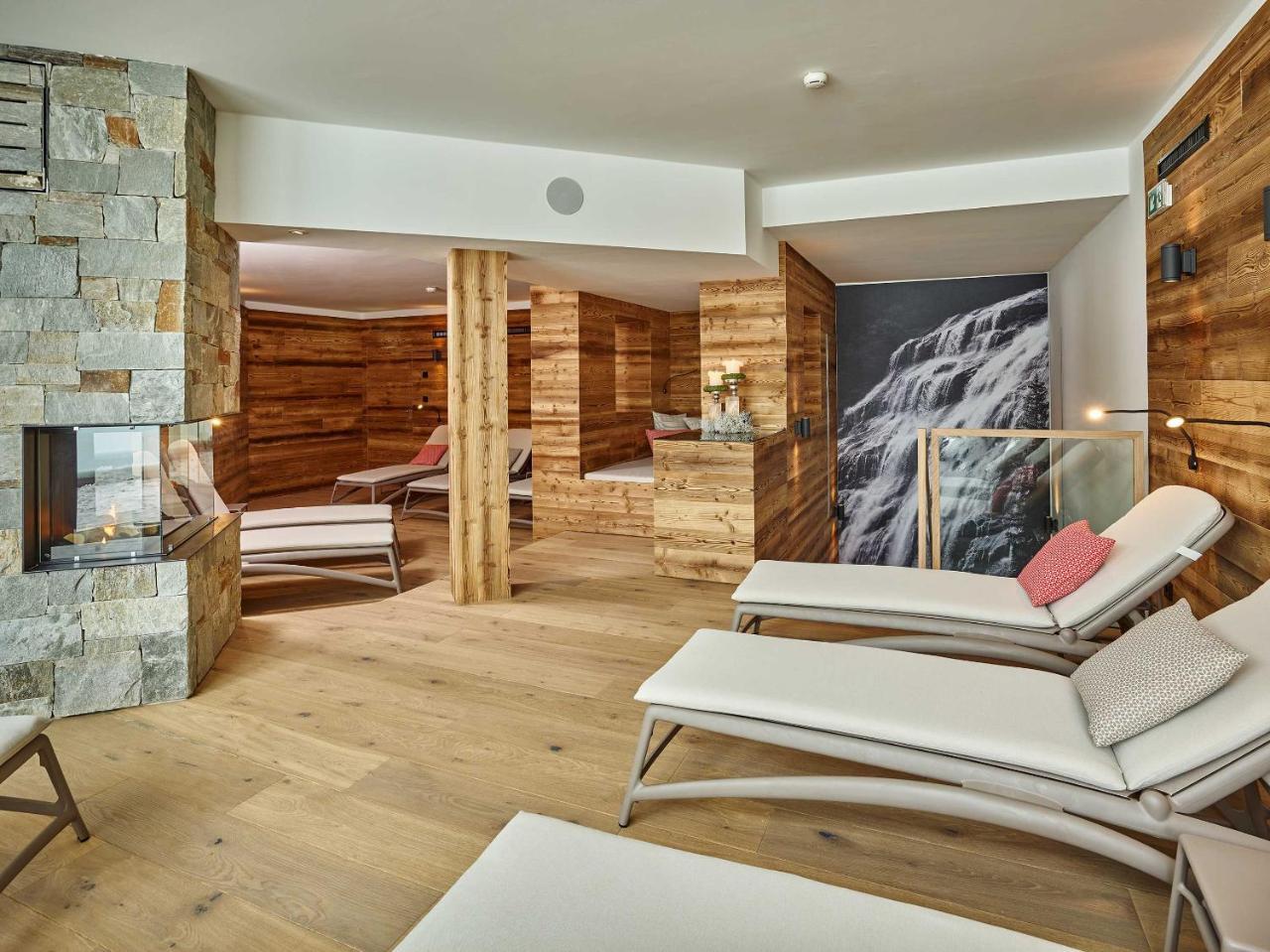 Alpeiner - Nature Resort Tirol Нойщифт им Щубайтал Екстериор снимка